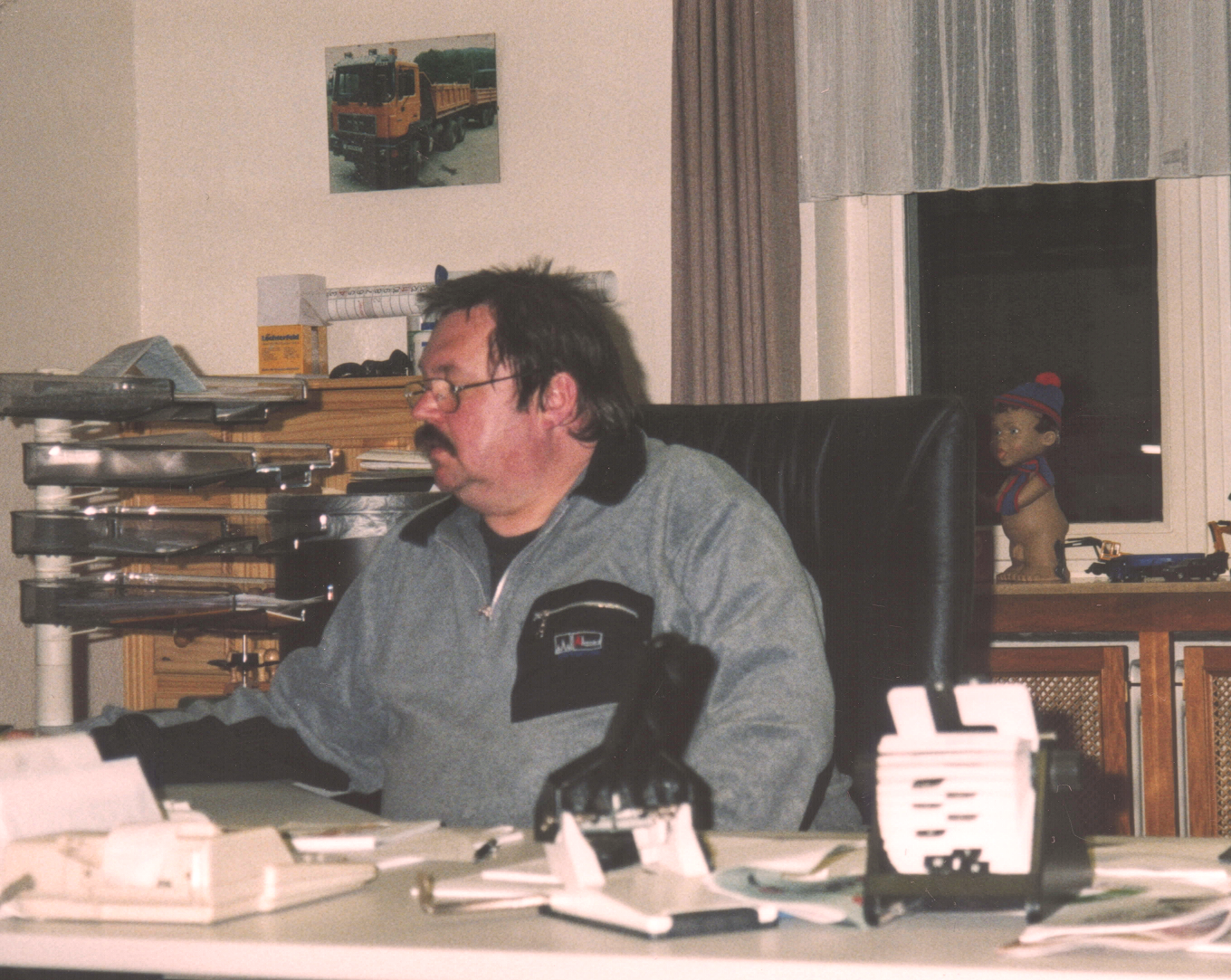 Peter Neuhaus im Büro